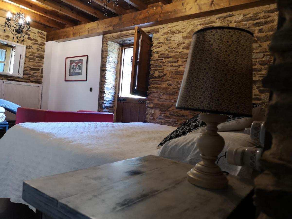 Casa Do Morcego Guest House Valdovino Exterior photo